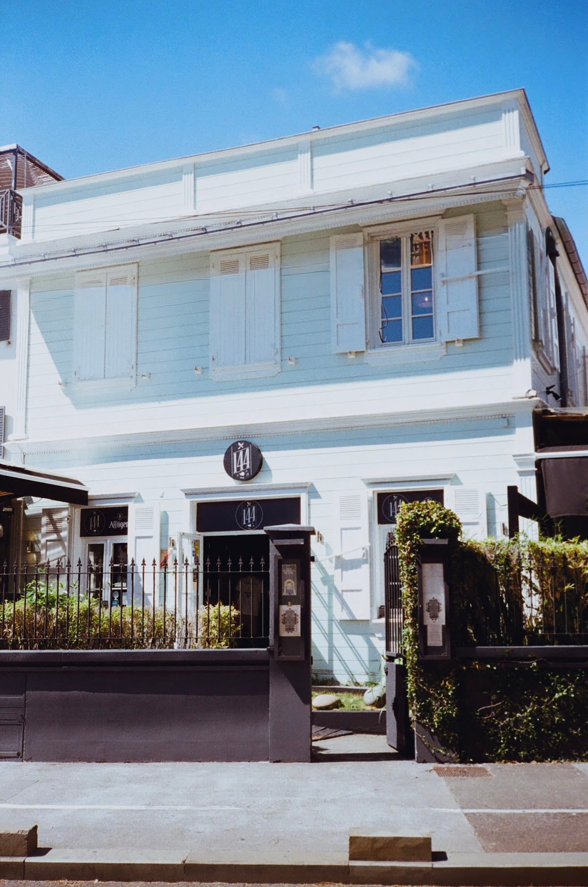 Le 144 - photo 2